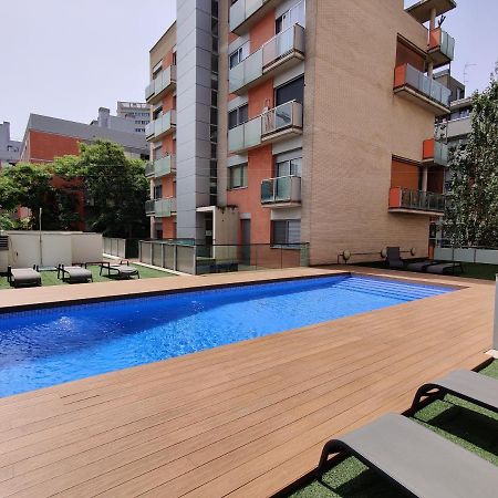 Magnificent Apartment Close To The Beach Sant Adria de Besos Buitenkant foto